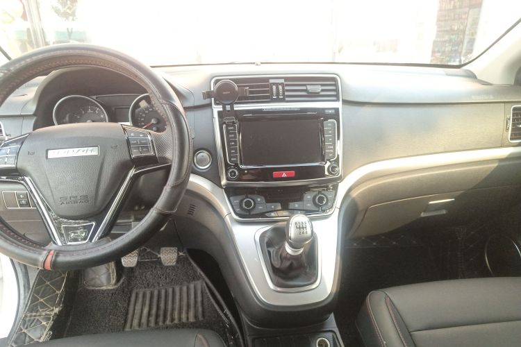 Haval M6 2018 #13 Haval M6 2018 car image #13