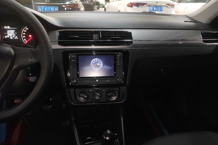 Santana 2020 car image #13