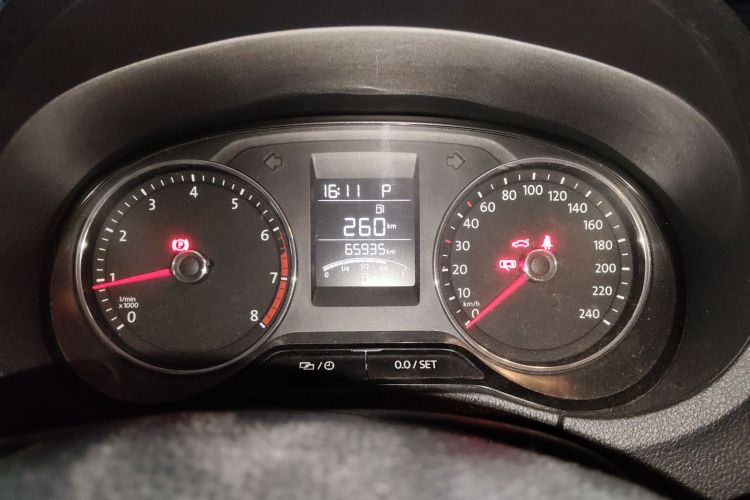 Polo 2016 car image #13