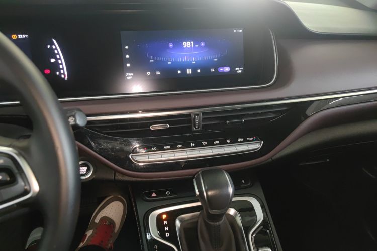 GAC Trumpchi M6 2022 صورة سيارة #13