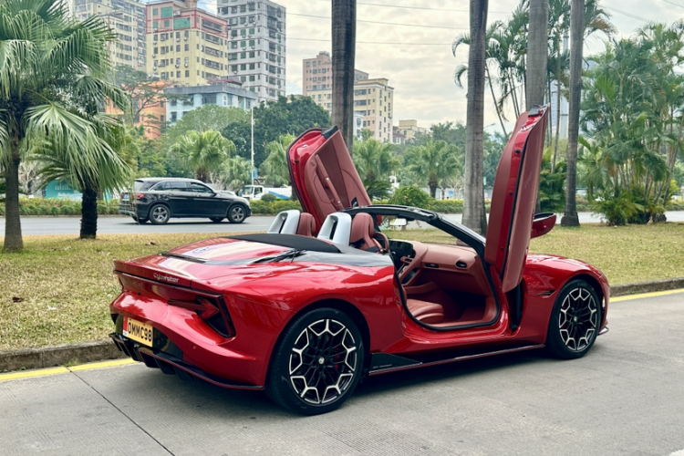 MG Cyberster 2023 car image #13