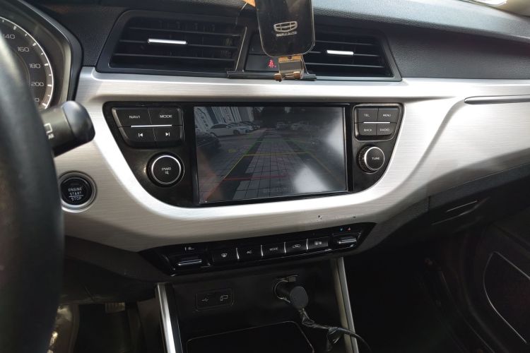 Vision X3 2019 car image #13