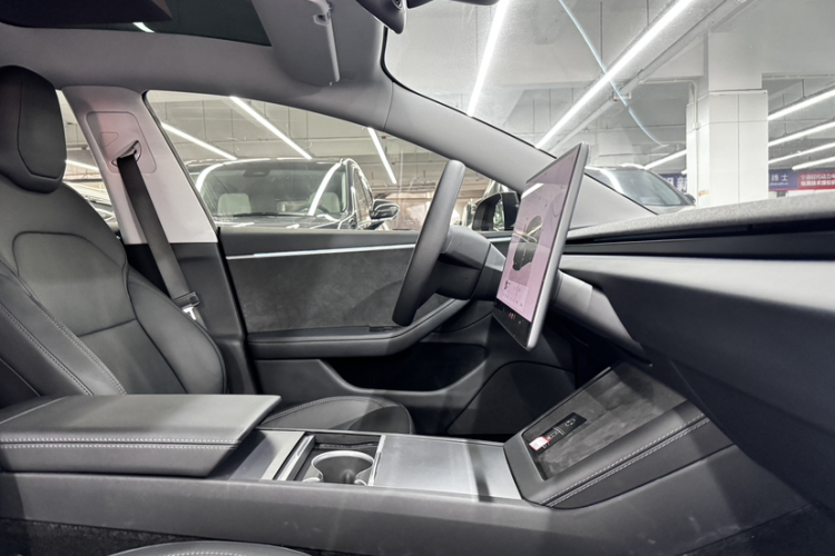 Tesla Model 3 2023 #13 Tesla Model 3 2023 car image #13