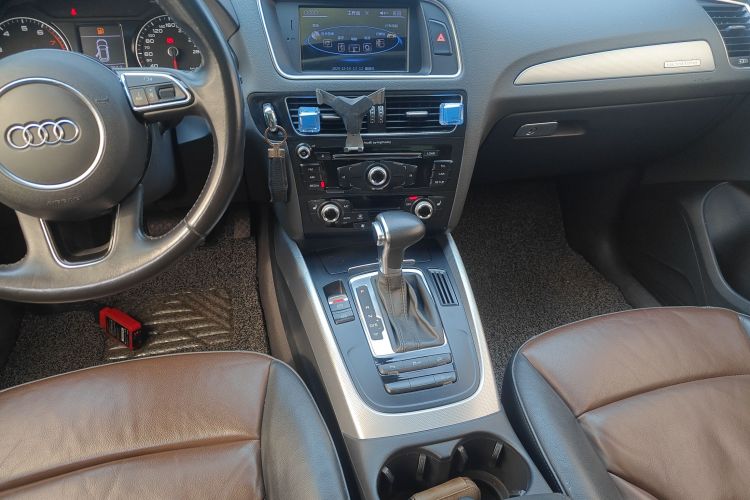 Audi Q5 2016 car image #13