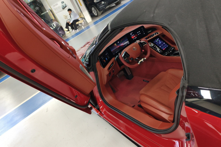 MG Cyberster 2024 car image #13