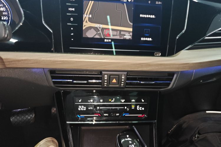 Volkswagen Passat New Energy 2020 #13 Volkswagen Passat New Energy 2020 car image #13