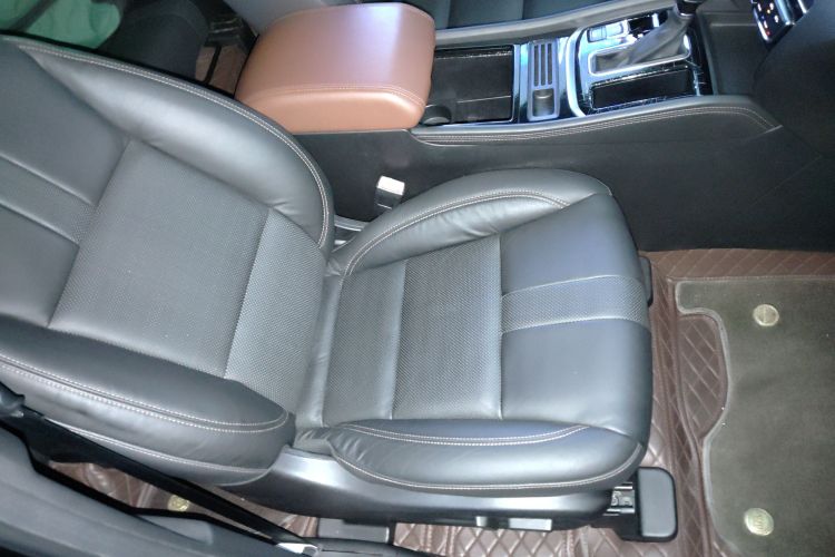 GAC Trumpchi GS8 2018 #13 GAC Trumpchi GS8 2018 car image #13