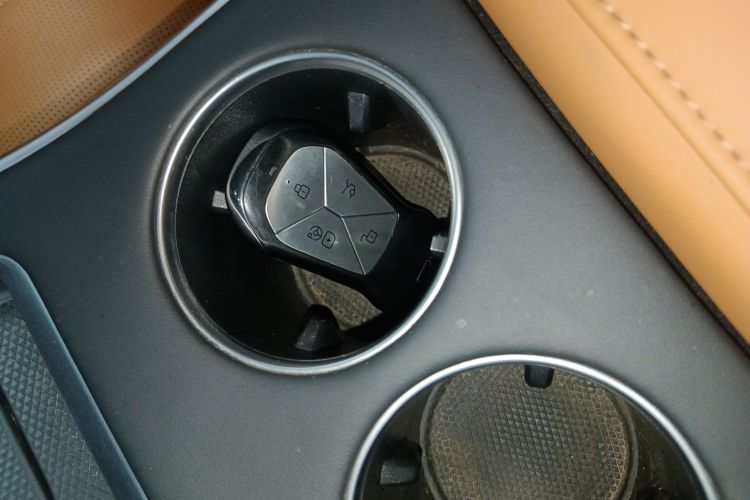 Xpeng G9 2023 #13 Xpeng G9 2023 immagine di auto #13