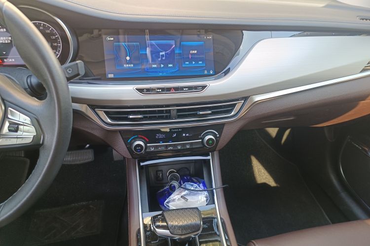 Changan Eado EV 2019 image de voiture #13