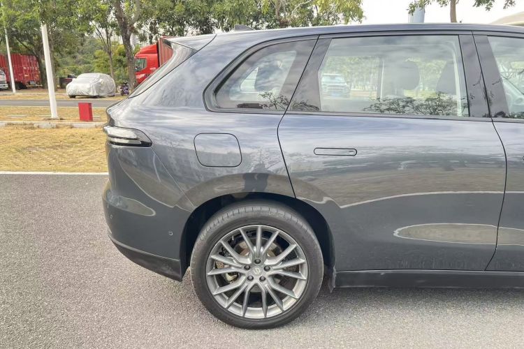 零跑汽车 零跑C10 2024 汽车图片 #13