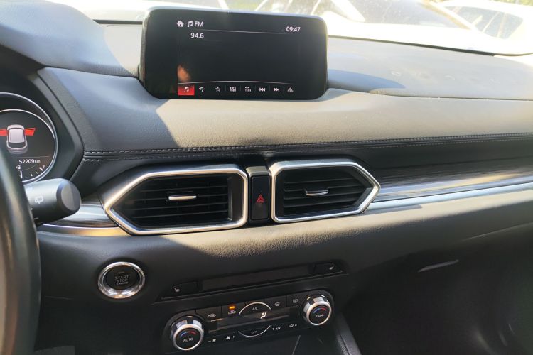 Mazda CX-5 2019 car image #13