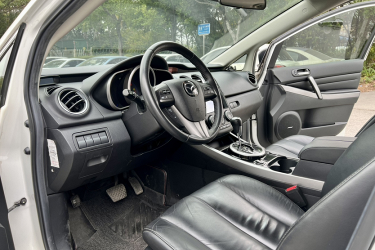 Mazda CX-7 2015 immagine di auto #13