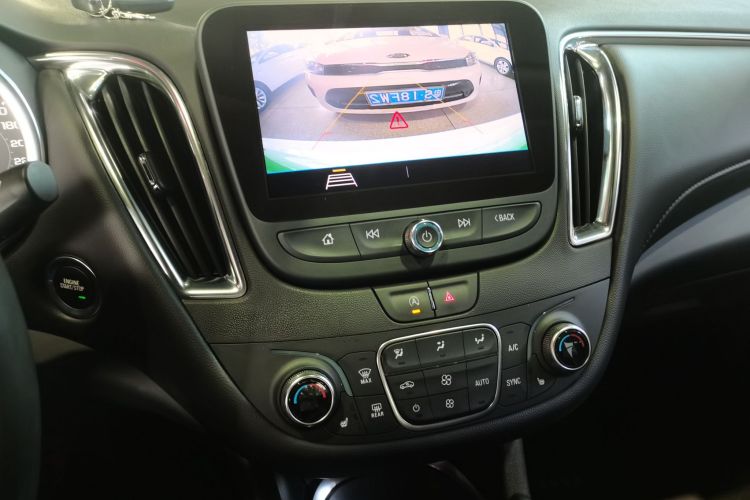 Chevrolet Malibu XL 2021 car image #13