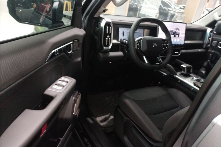 Jetour Traveller 2024 car image #13