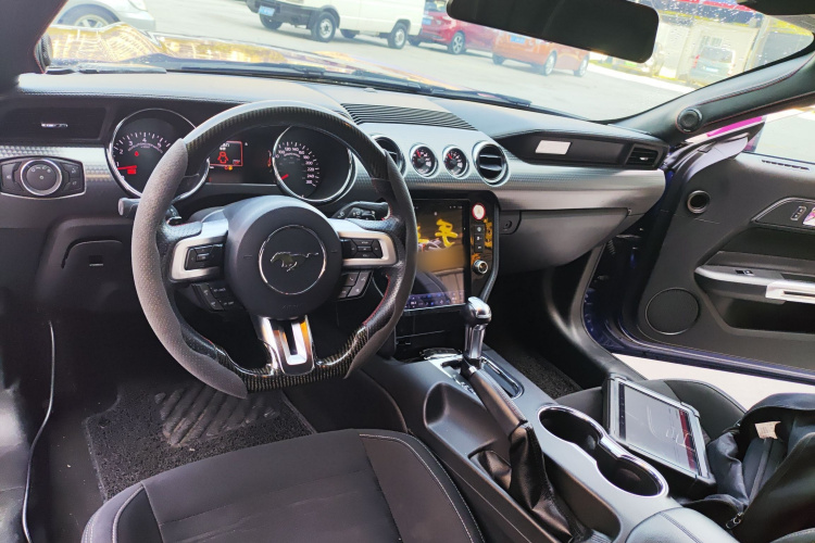 Ford 2015 car image #13