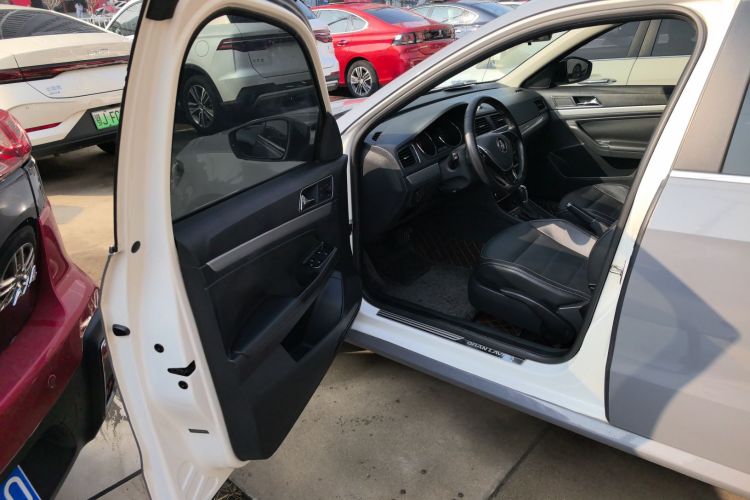 Volkswagen Gran Lavida 2015 car image #13