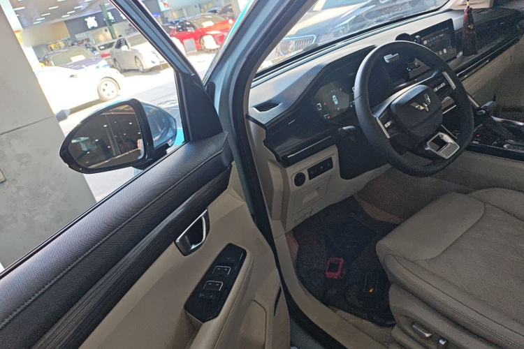 Wuling Asta 2021 #13 Wuling Asta 2021 صورة سيارة #13