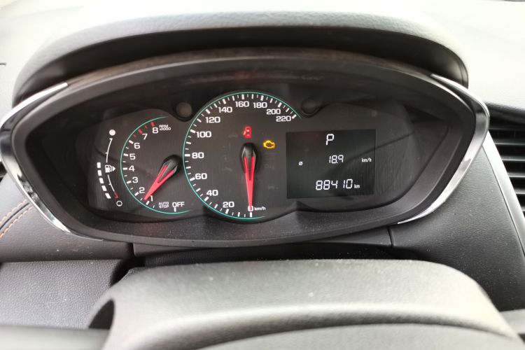 Chevrolet Tracker 2018 #13 Chevrolet Tracker 2018 car image #13