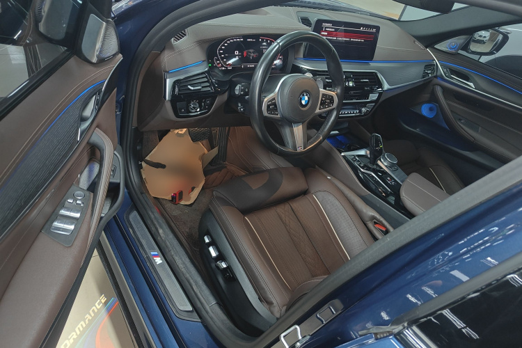 BMW 5 Series 2020 #13 BMW 5 Series 2020 car image #13