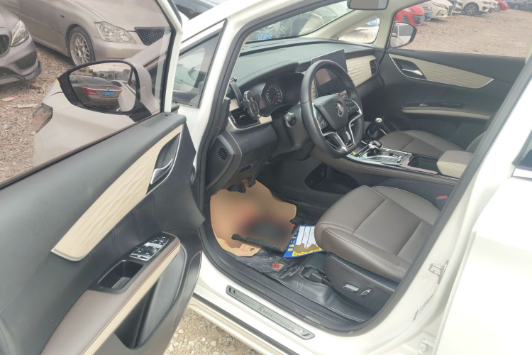 BYD Song MAX New Energy 2023 car image #13