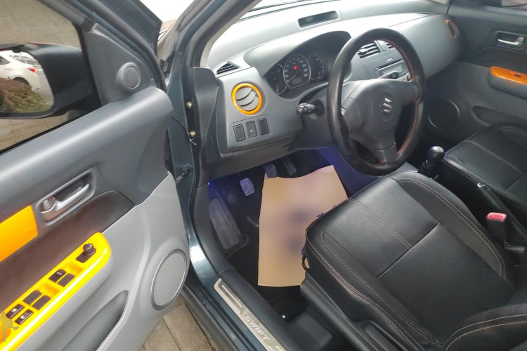Suzuki 2017 #13 Suzuki 2017 car image #13