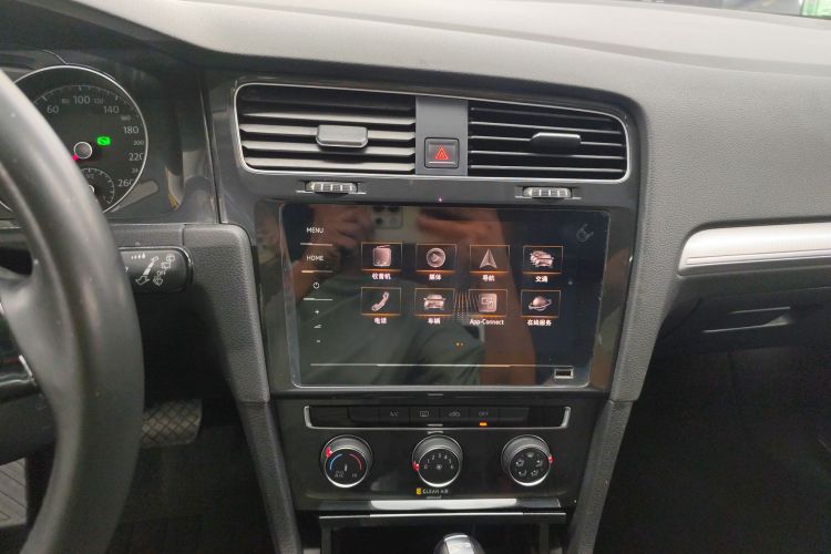 Volkswagen Golf 2020 immagine di auto #13