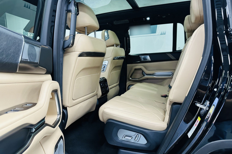 方程豹 豹8 2025 汽车图片 #13