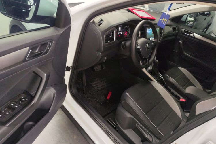 T-Roc 2019 car image #13