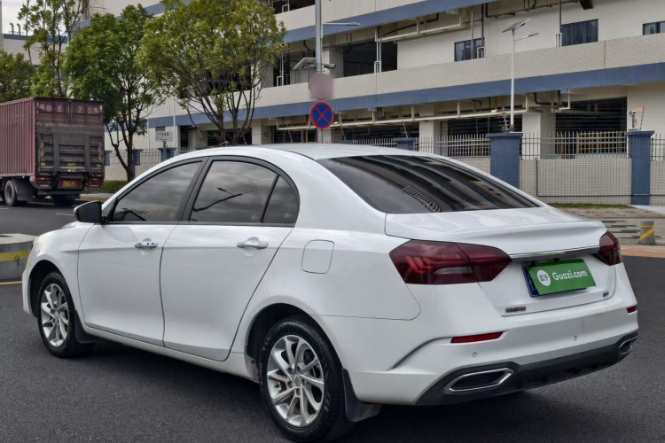 Emgrand 2021 #13 Emgrand 2021 car image #13