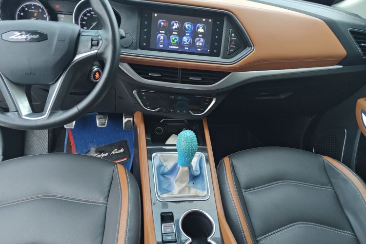 众泰 众泰T300 2018 汽车图片 #13