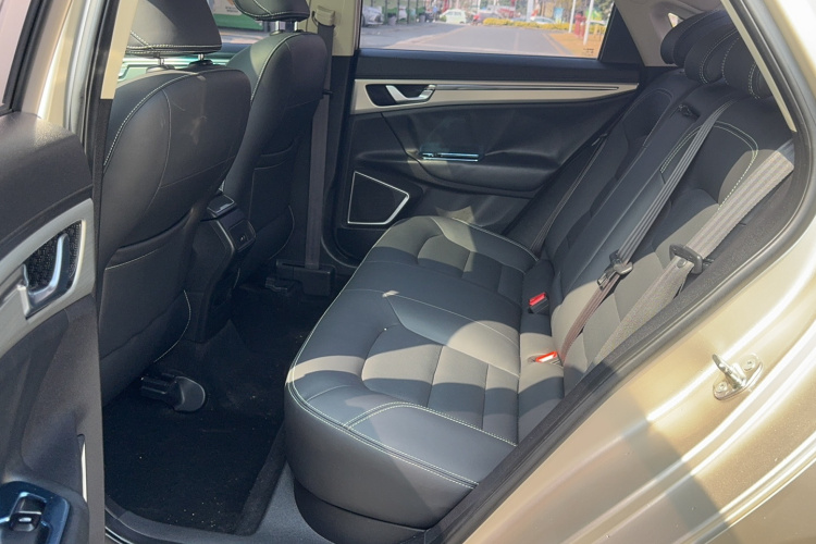 GEELY Emgrand GL 2017 #13 GEELY Emgrand GL 2017 immagine di auto #13