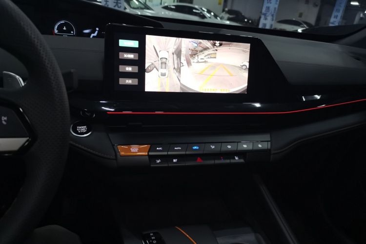 Changan UNI-V 2024 car image #13