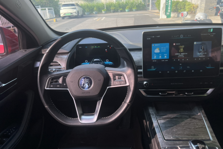 BYD Qin Pro New Energy 2018 immagine di auto #13