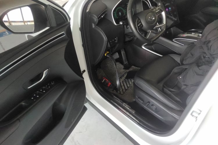 Hyundai Tucson 2021 car image #13