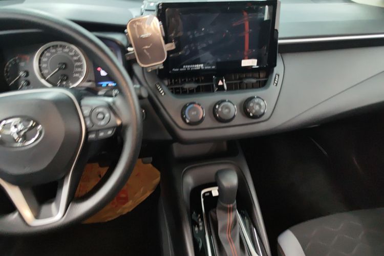 Toyota Corolla 2023 car image #13