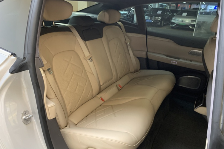 蔚来 蔚来ET7 2022 汽车图片 #13