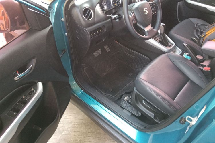 Suzuki Vitara 2016 image de voiture #13