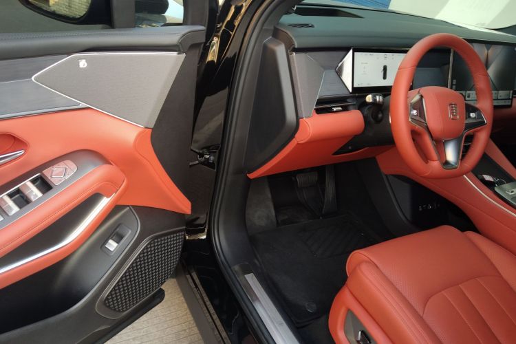 BYD Tang L 2025 car image #13