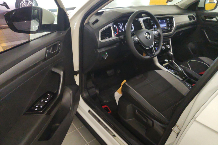 T-Roc 2020 car image #13