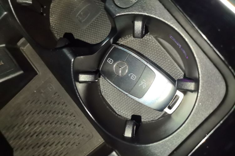 Mercedes-Benz 2022 car image #13
