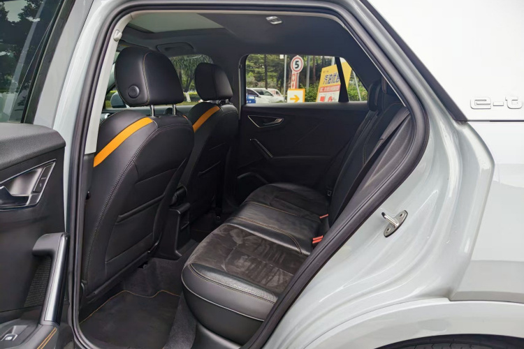 Q2L e-tron 2022 car image #13