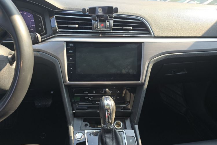 Volkswagen Lamando 2022 immagine di auto #13