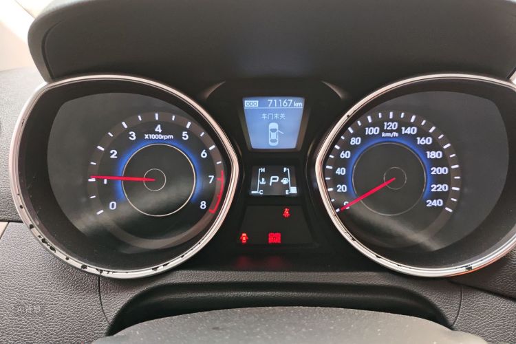 Hyundai Elantra MD 2015 #13 Hyundai Elantra MD 2015 car image #13