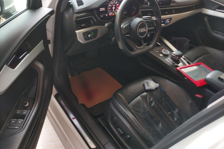 Audi A4L 2019 #13 Audi A4L 2019 car image #13