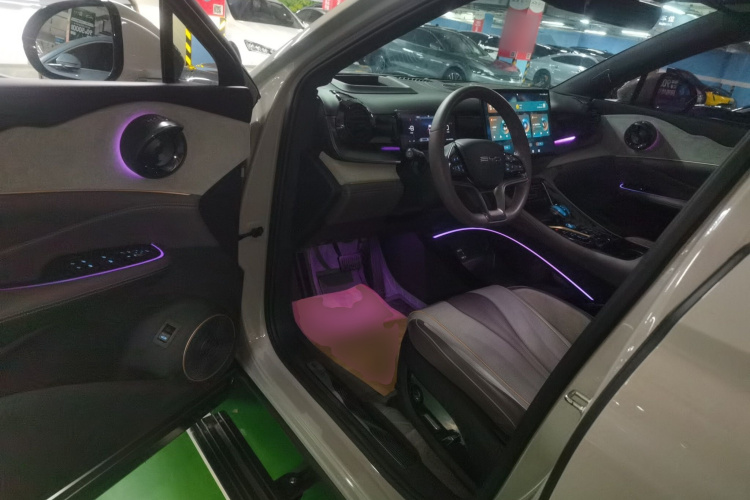 BYD Frigate 07 2023 #13 BYD Frigate 07 2023 car image #13