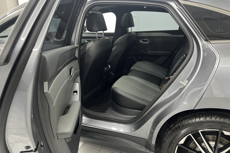 BYD Qin L 2025 #13 BYD Qin L 2025 car image #13