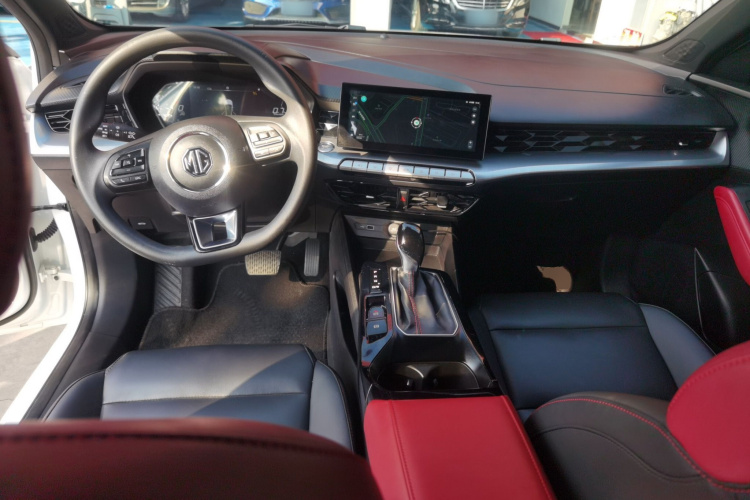 5 2021 #13 5 2021 immagine di auto #13