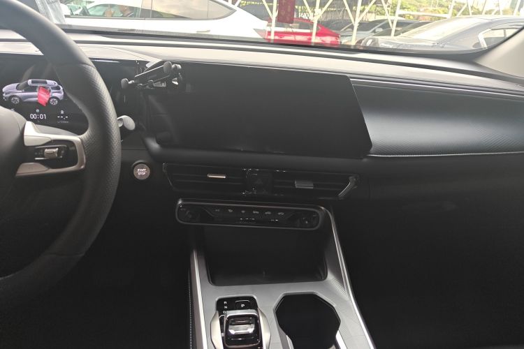 GAC Trumpchi GS3 2024 car image #13