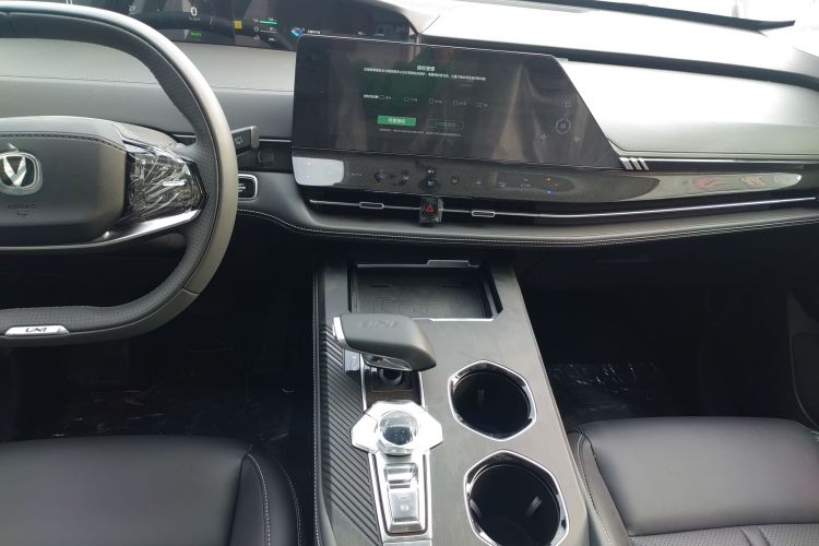 Changan UNI-K iDD 2025 #13 Changan UNI-K iDD 2025 car image #13