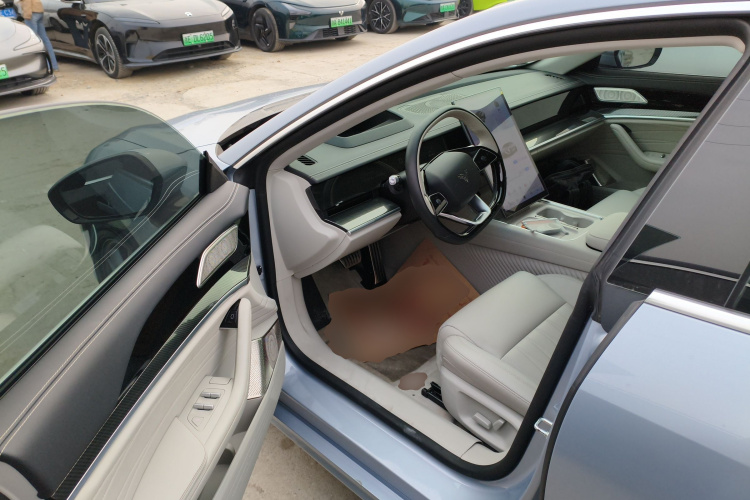 哪吒汽车 哪吒S猎装 2025 #13 哪吒汽车 哪吒S猎装 2025 汽车图片 #13